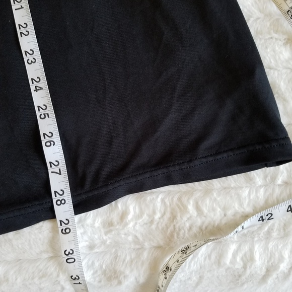 Under Armour black short sleeve loose fit tee shirt Med. Sports Athletics Gym - Picture 5 of 6